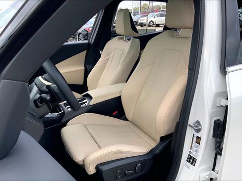Used 2025 BMW X3 xDrive30i w/ Premium Package image 7