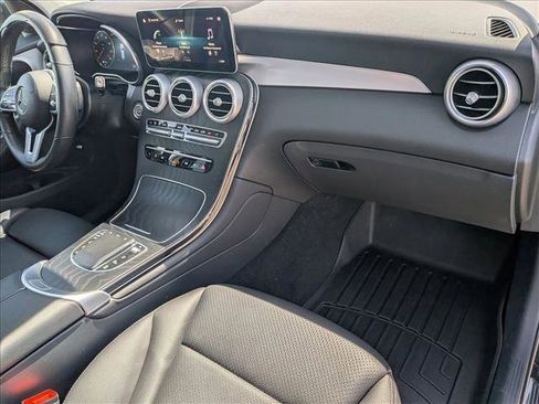 Used 2022 Mercedes-Benz GLC 300 4MATIC image 22