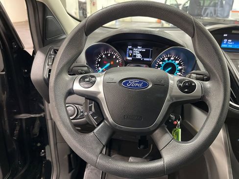 Used 2016 Ford Escape SE image 21