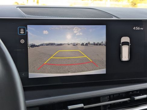 Used 2025 Hyundai Santa Fe SE image 24