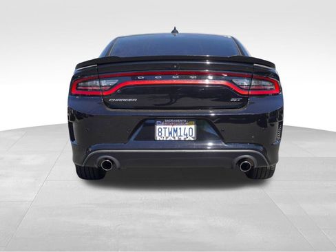 Used 2019 Dodge Charger GT image 4