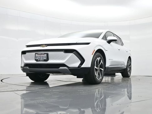 Used 2025 Chevrolet Equinox EV LT w/ Convenience Package image 42