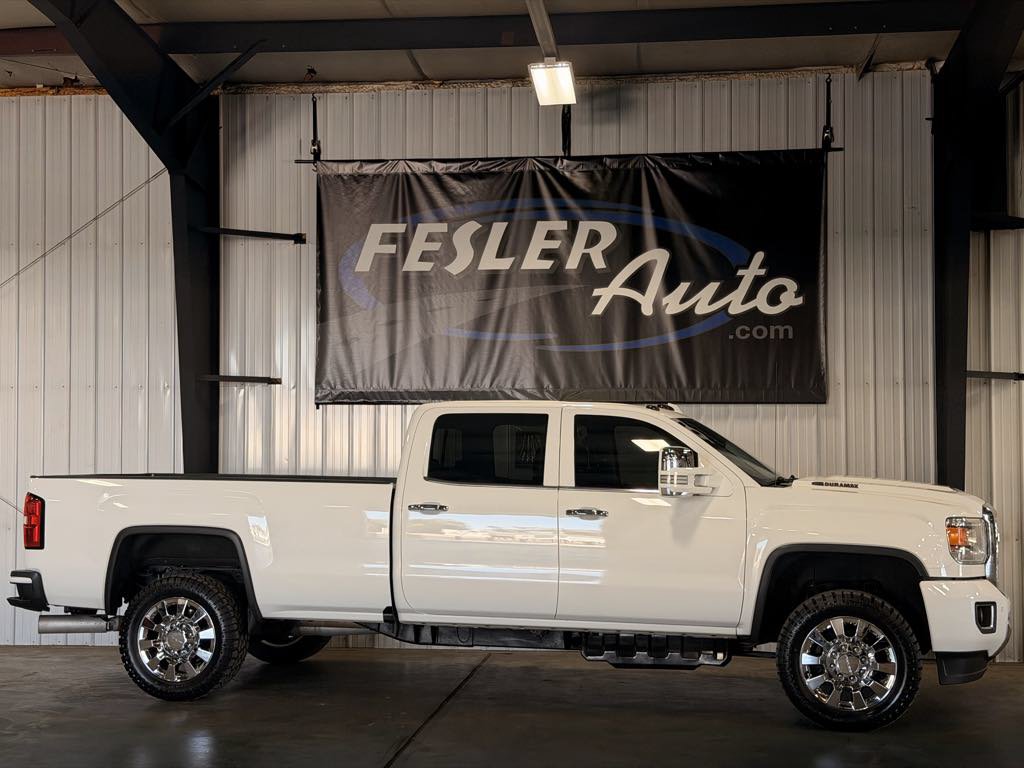 Used 2018 GMC Sierra 3500 Denali w/ Duramax Plus Package AWD/4WD image 41
