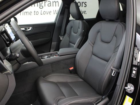 New 2026 Volvo XC60 B5 Ultra w/ Climate Package AWD/4WD image 15