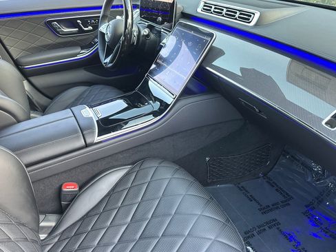 New 2025 Mercedes-Benz S 580 4MATIC Sedan image 8