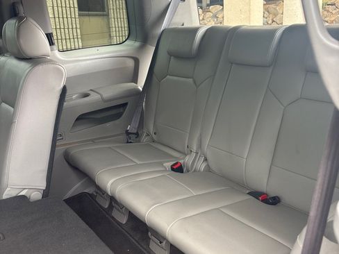 Used 2011 Honda Pilot Touring image 30