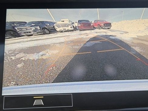 Used 2021 Buick Envision Essence w/ Sport Touring Package image 9