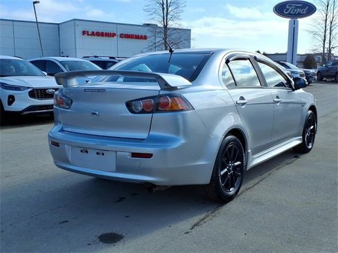 Used 2017 Mitsubishi Lancer ES image 6