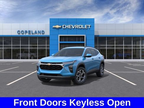 New 2026 Chevrolet Trax LT w/ Driver Confidence Package FWD image 9
