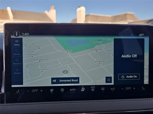 Used 2025 Lincoln Corsair Reserve w/ Jet Appearance Package image 23