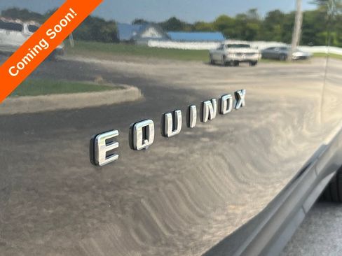 Used 2022 Chevrolet Equinox LS FWD image 6