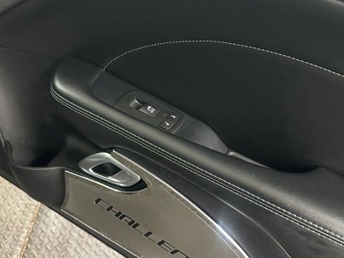 Used 2017 Dodge Challenger SXT Plus image 30