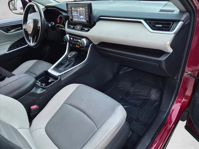Certified 2019 Toyota RAV4 XLE Premium FWD image 21