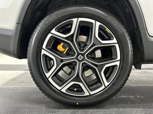 Used 2022 Rivian R1T Adventure image 12