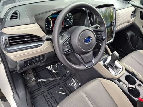 Used 2025 Subaru Forester Limited AWD/4WD image 16