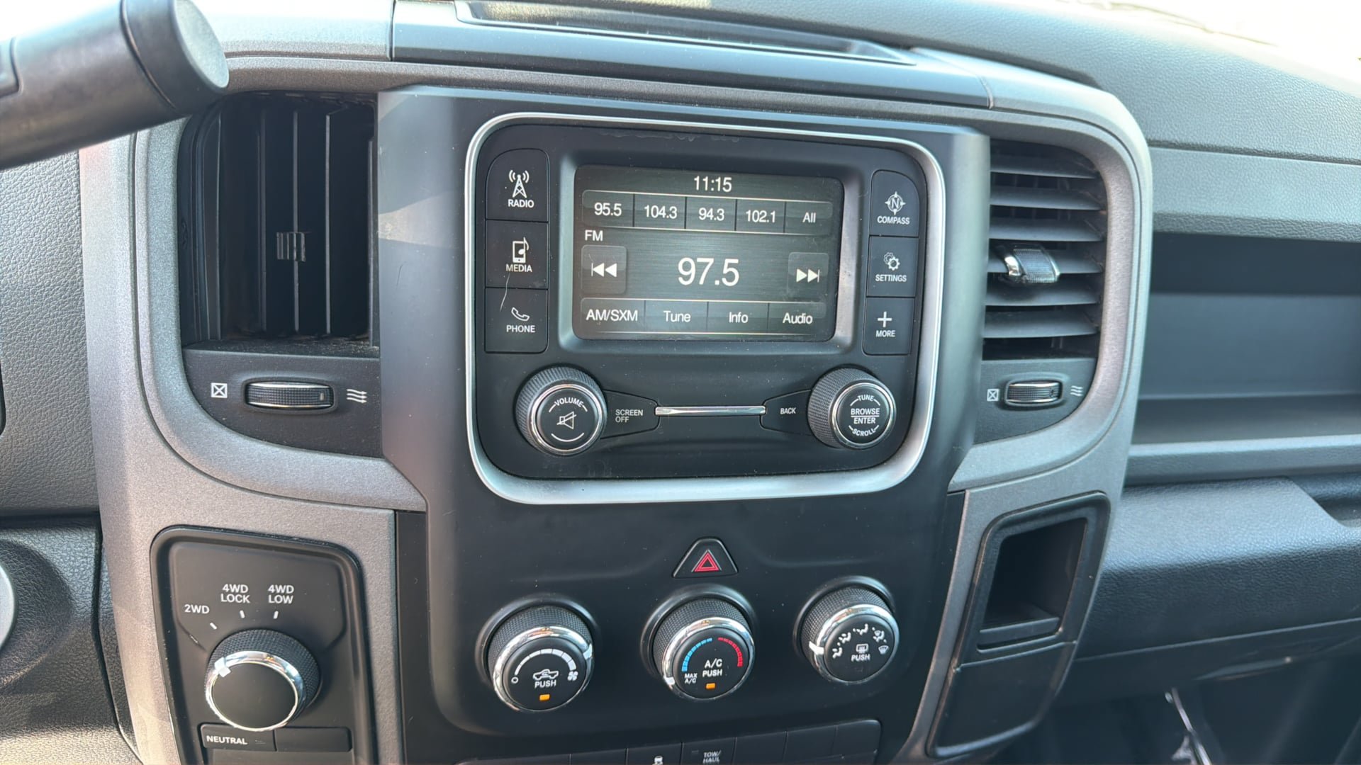 Used 2014 RAM 1500 Express AWD/4WD image 26