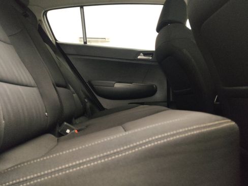 Used 2021 Kia Sportage LX FWD image 19