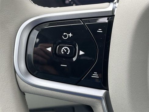 Certified 2026 Volvo XC90 B6 Ultra AWD/4WD image 27