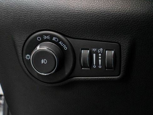 Used 2022 Jeep Compass Trailhawk w/ Trailhawk Convenience Group image 19