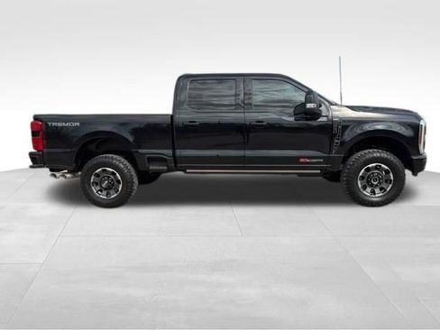 Used 2024 Ford F250 Lariat w/ Lariat Ultimate Package AWD/4WD image 2