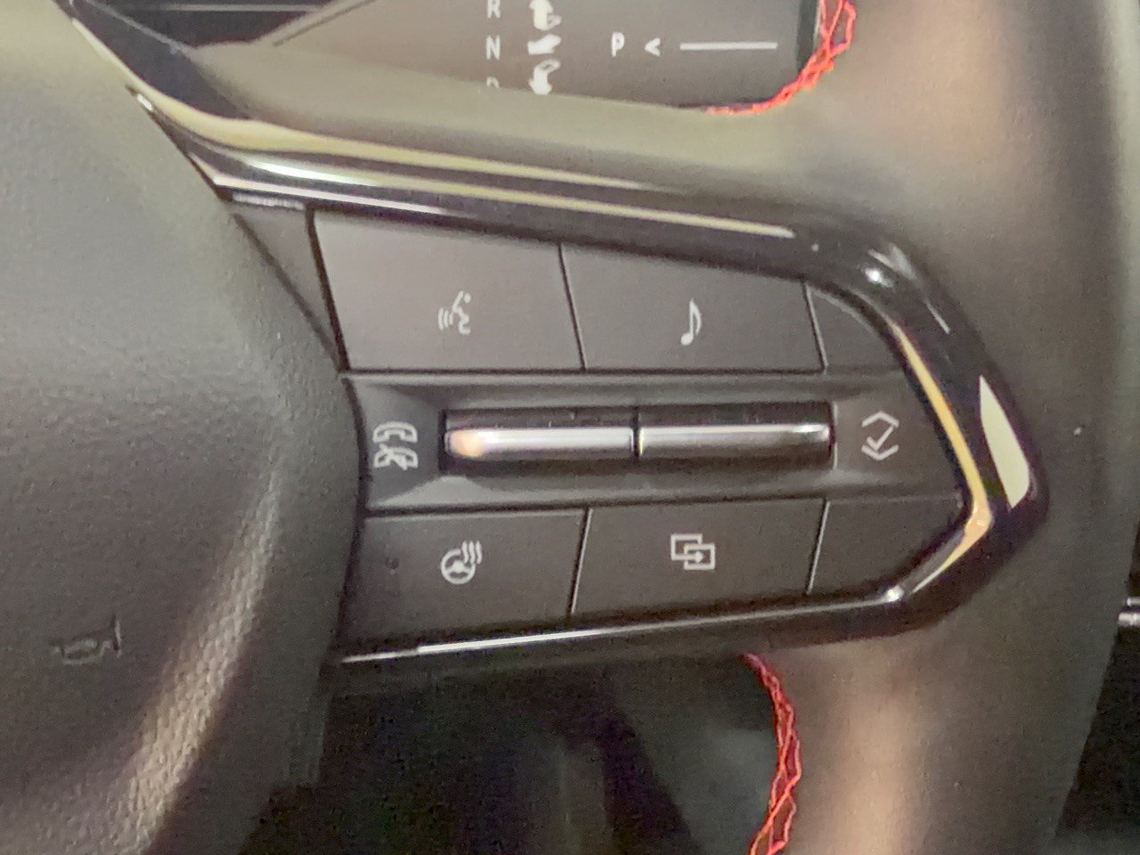 Used 2024 Chevrolet Equinox EV RS w/ Active Safety Package 3 FWD image 19
