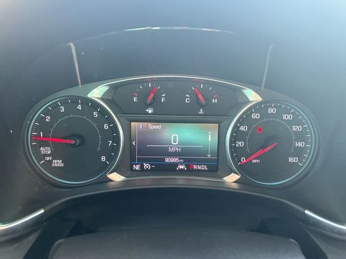 Used 2021 Chevrolet Equinox LT FWD image 12