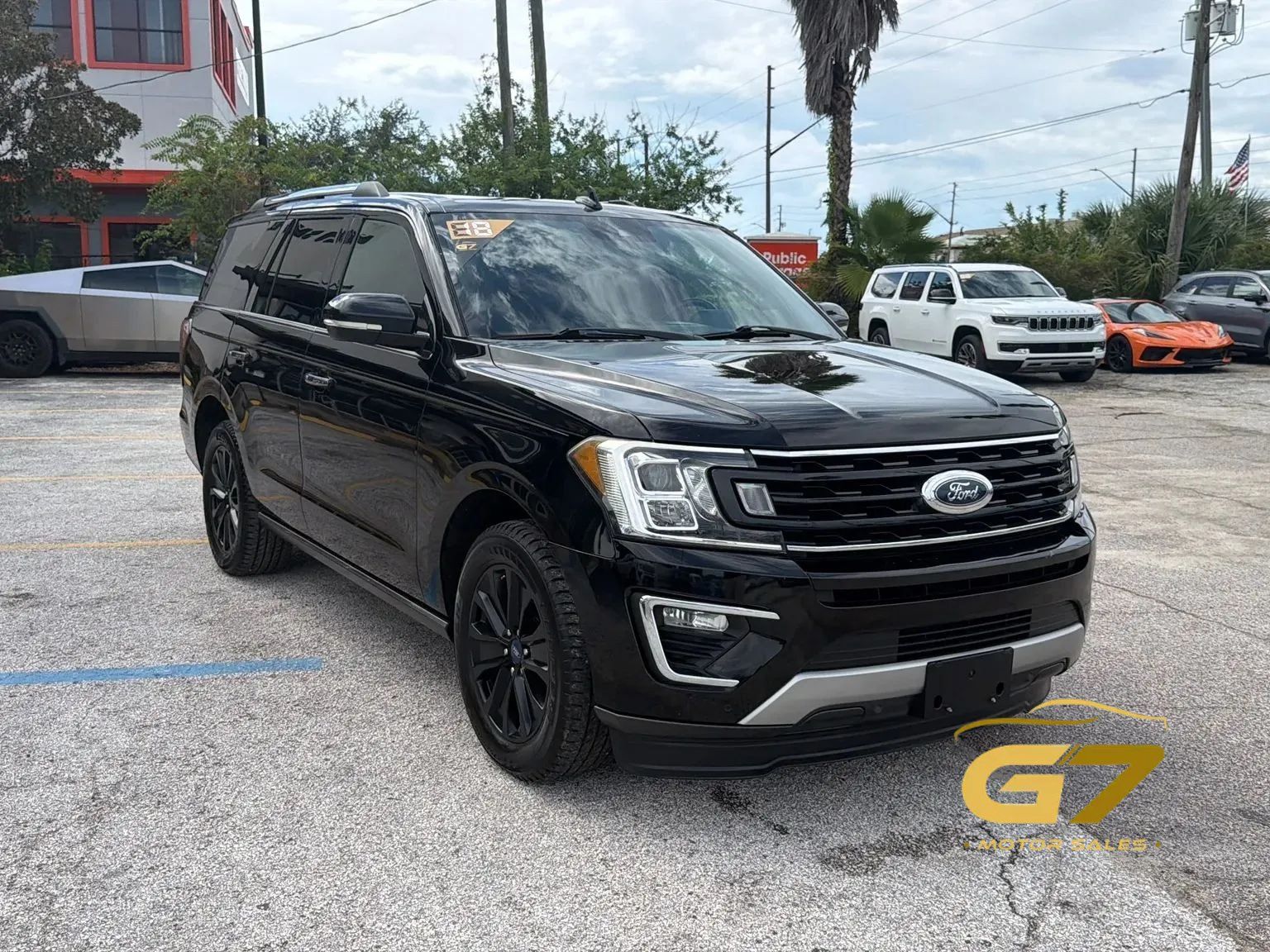 Used 2018 Ford Expedition Limited w/ Equipment Group 301A RWD image 9