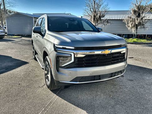 Used 2025 Chevrolet Tahoe LS image 8