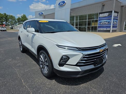 Used 2024 Chevrolet Blazer Premier w/ Driver Confidence II Package image 3