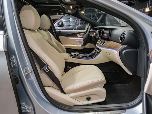 Used 2017 Mercedes-Benz E 300 image 32