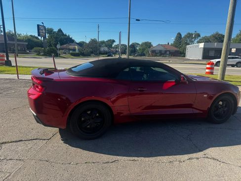 Used 2017 Chevrolet Camaro LT RWD image 8