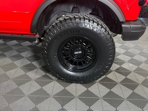 Used 2023 Ford Bronco Badlands AWD/4WD image 11