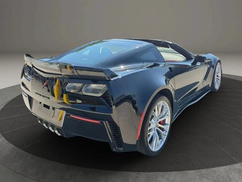 Used 2016 Chevrolet Corvette Z06 w/ 3LZ Preferred Equipment Group RWD image 7