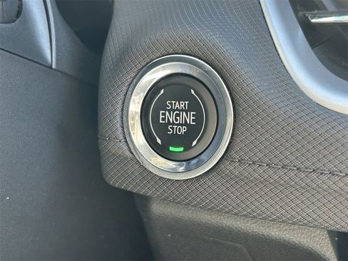 Used 2025 Chevrolet TrailBlazer LT w/ Driver Confidence Package image 32