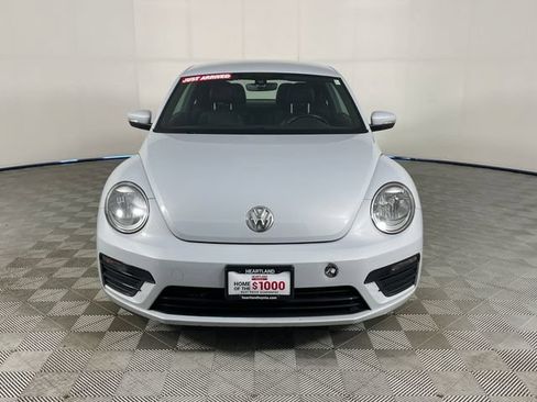 Used 2018 Volkswagen Beetle 2.0T S FWD image 18