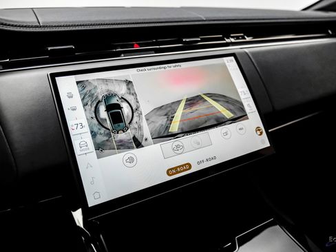 Used 2025 Land Rover Range Rover Sport Dynamic SE image 54