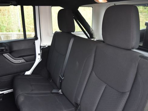 Used 2014 Jeep Wrangler Unlimited Sport w/ Quick Order Package 24S AWD/4WD image 14