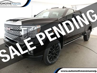 Used 2022 GMC Sierra 2500 Denali w/ Denali Black Diamond Edition