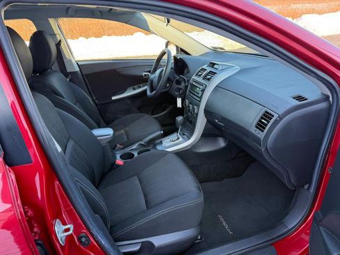 Used 2012 Toyota Corolla S image 17
