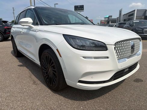 Used 2022 Lincoln Corsair Reserve w/ Equipment Group 201A AWD/4WD image 4