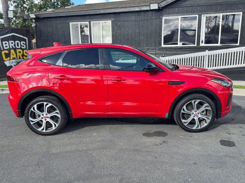Used 2018 Jaguar E-PACE First Edition image 9