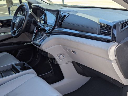 Used 2023 Honda Odyssey Elite image 27