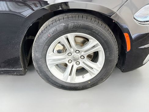Used 2022 Dodge Charger SXT RWD image 32