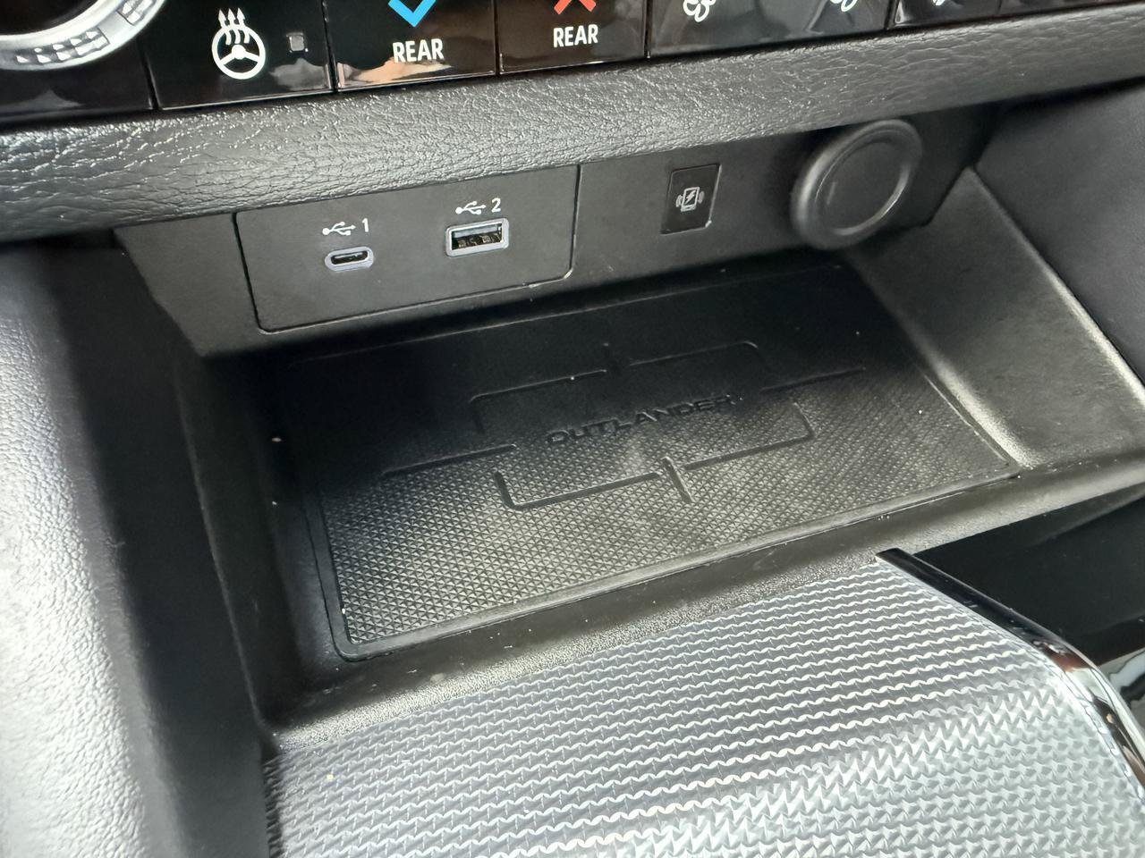 Used 2025 Mitsubishi Outlander SEL AWD/4WD image 23