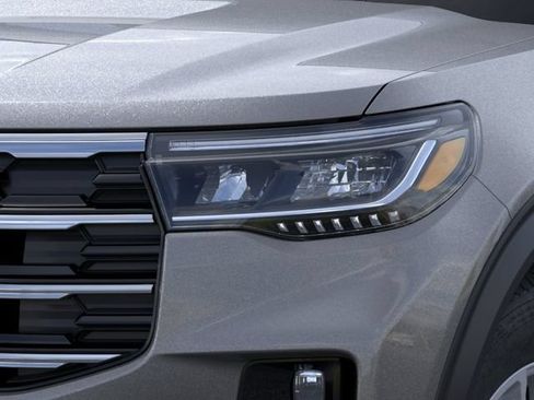 New 2026 Ford Explorer Active w/ Active Comfort Package RWD image 18