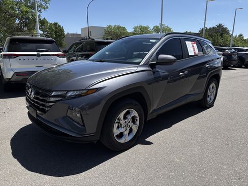 Used 2024 Hyundai Tucson SEL AWD/4WD image 3