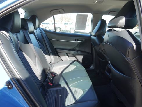 Used 2024 Toyota Camry SE image 25