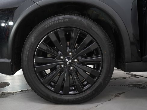 Used 2020 Mitsubishi Outlander SE FWD image 30