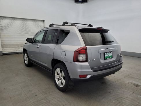 Used 2016 Jeep Compass Latitude AWD/4WD image 5