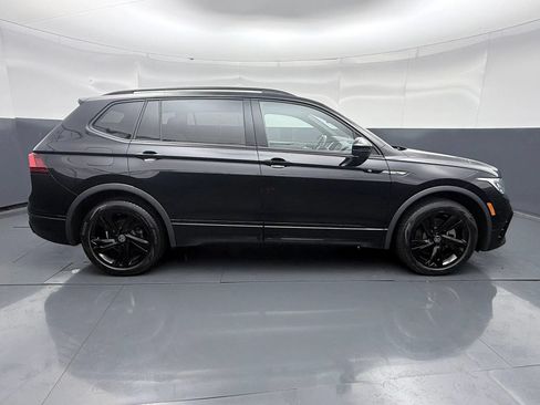 Used 2023 Volkswagen Tiguan SE R-Line AWD/4WD image 7